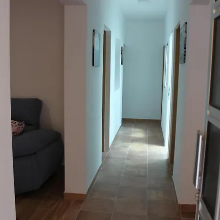 Bonito Apartamento Con Terraza En Apartmán *